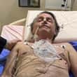 Bolsonaro ficará internado mesmo com cirurgia descartada pelos médicos