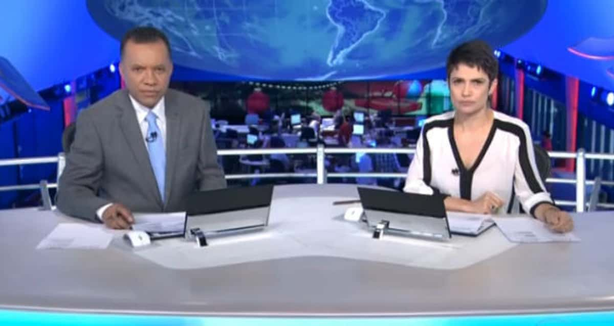 Jornal Nacional Admite Erro E Pede Desculpas A Artista Pl Stico