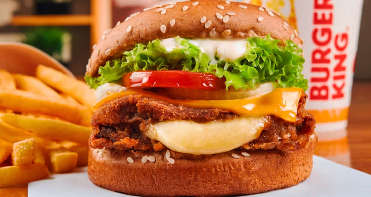 Viagem no tempo? Burger King tem novo sanduíche, mas quer voltar