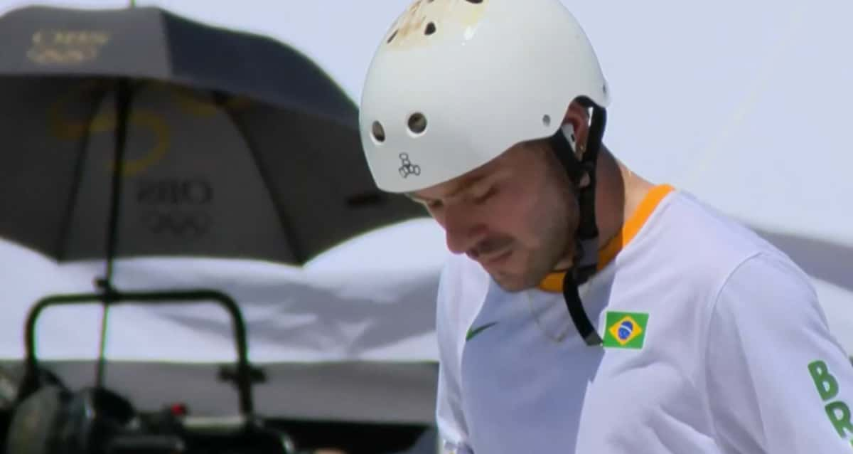 Conheça a dupla do skate park que é esperança de medalha do