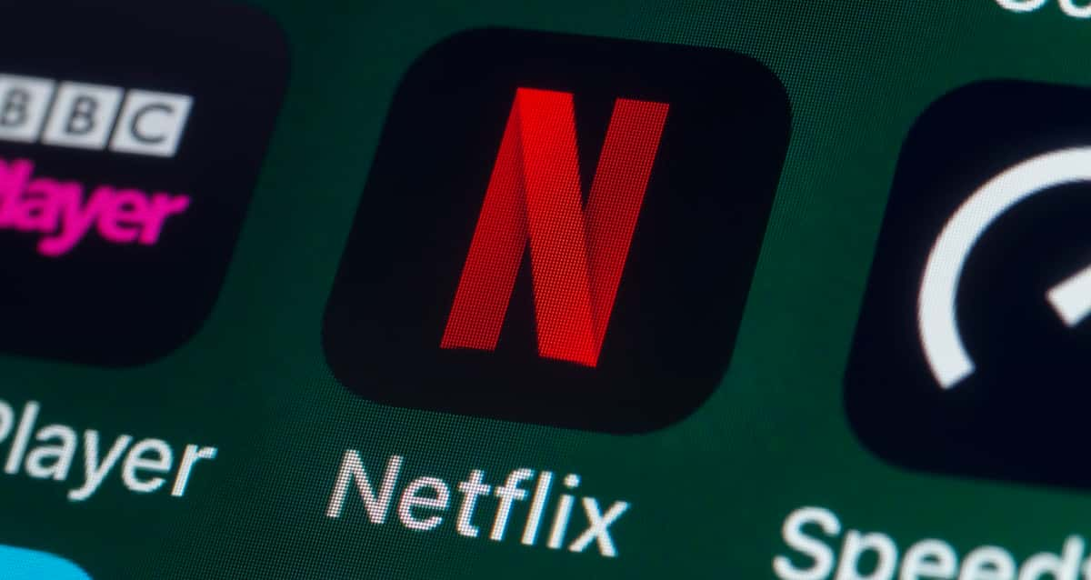 Fuja da taxa extra da Netflix! Aprenda 3 truques para dividir a conta