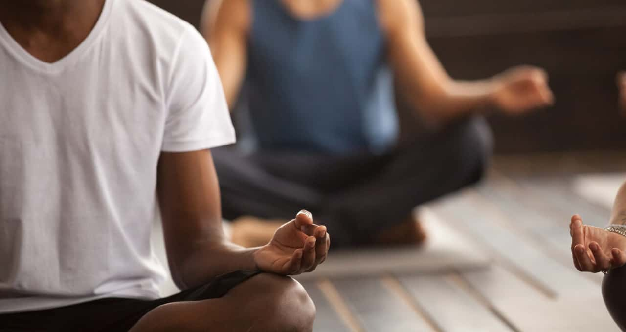 Descubra os benefícios de meditar todos os dias, segundo a ciência