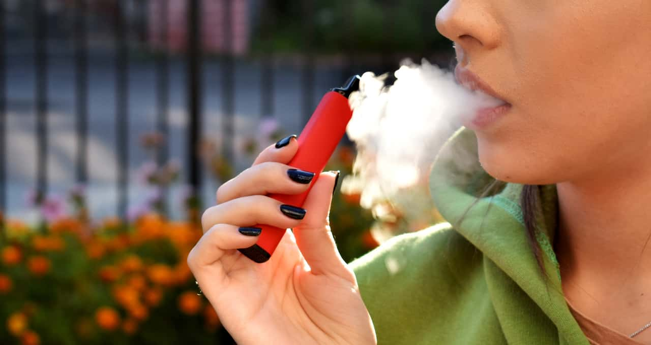 Jovens que fumam vape têm pior desempenho em exercícios físicos