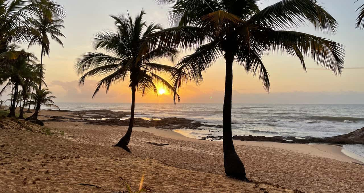 Dicas espertas para curtir o verão Costa do Sauípe sem gastar muito