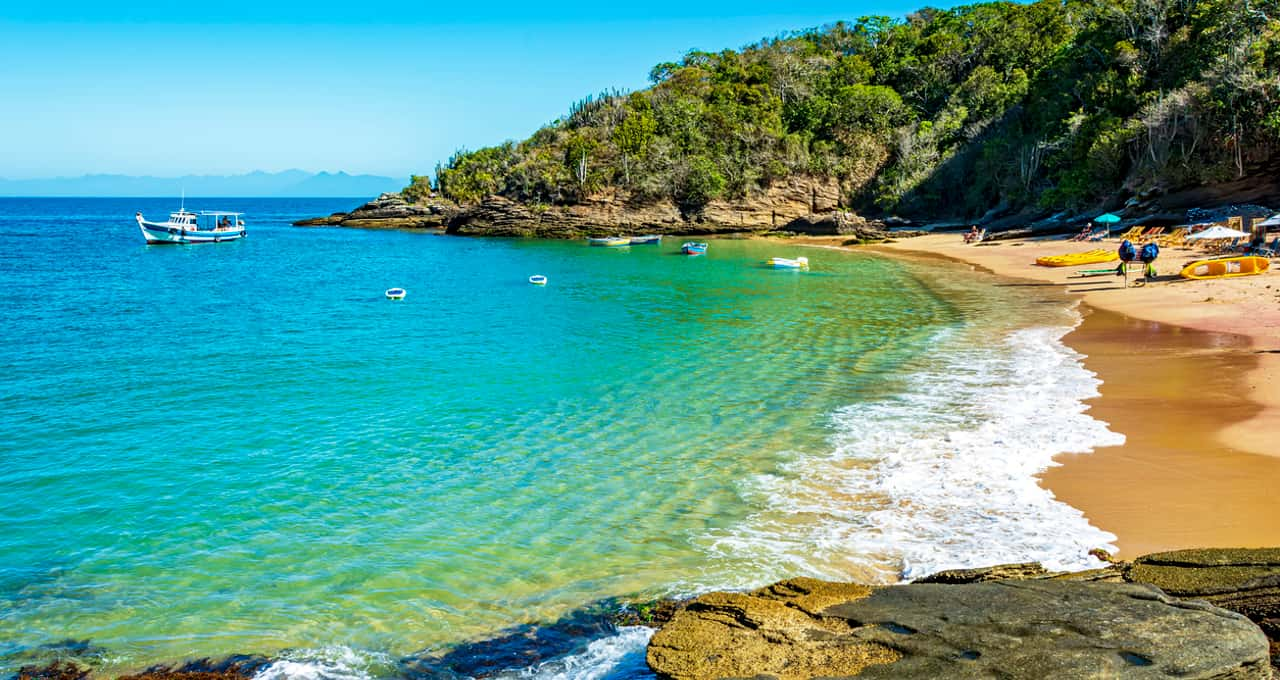 Como viajar para Búzios sem ser um marajá: dicas imperdíveis