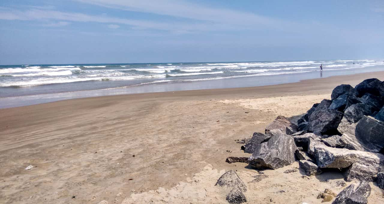 Acha que só o litoral norte tem praia bonita? veja essas 3 em Mongaguá