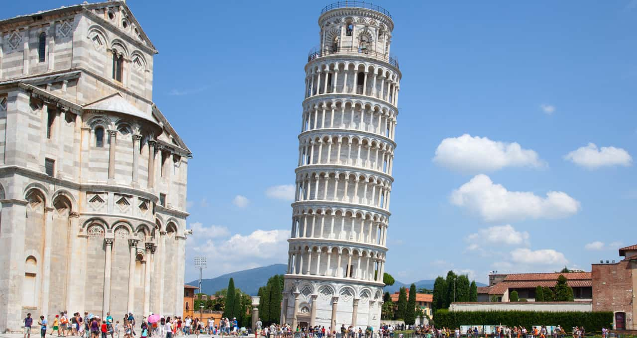 Vai cair? Conheça 7 curiosidades sobre a Torre de Pisa