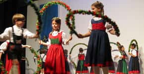 Festival reúne grupos internacionais de danças folclóricas