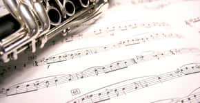 Crianças que têm aula de música vão melhor na escola, diz estudo