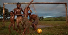 Site expõe fotos de “peladas” de futebol por cinco regiões do Brasil