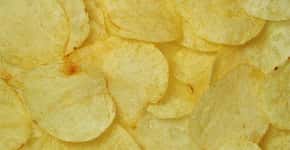 Aprenda a fazer batata chips no microondas