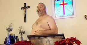Templo na virgínia estimula fiéis a irem nus ao culto, e o pastor dá o exemplo