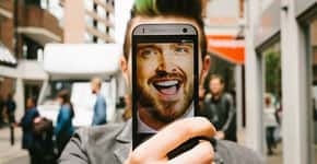 “Selfie” transforma anônimos em celebridades nas ruas de Londres