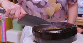 Aprenda a fazer um delicioso Bolo Mousse de Chocolate