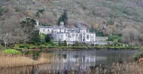 Kylemore Abbey, um castelo de conto de fadas em Galway, na Irlanda
