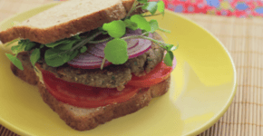 Saboroso e nutritivo: aprenda a fazer hambúrguer de beringela