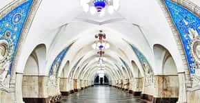Conheça a arquitetura e a decoração ostentosa do metrô da Rússia