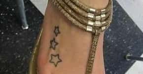 37 ideias de tatuagens inspiradas na magia das estrelas