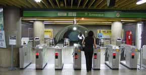 Homem sem máscara provoca segurança do metrô de São Paulo