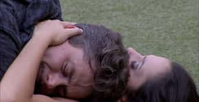 BBB17: Marcos chora deitado no colo de Emilly após briga