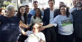 Mãe de cadeirante faz petição e consegue reforma de praça no Rio