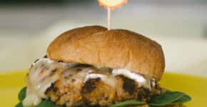 Hambúrguer saudável: confira a receita e faça em casa!