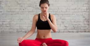 Praticar yoga ajuda a aliviar os sintomas de asma