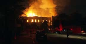 Incêndio atinge o Museu Nacional no RJ