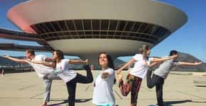 Yoga e meditação: domingo tem aula gratuita no MAC Niterói!