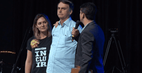Bolsonaro chora em culto e diz que vitória foi decisão de Deus