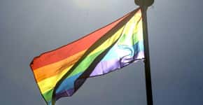 Foto: (Bandeira LGBT)
