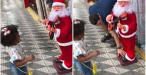 Loja é acusada de racismo após funcionário desligar ‘Papai Noel’