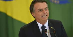 Hino Nacional nas escolas não faz de Bolsonaro um patriota