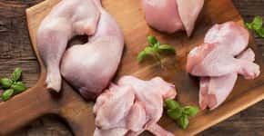 Risco de salmonela obriga recall de toneladas de frango