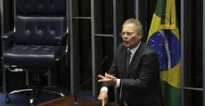 Renan Calheiros desiste da presidência do Senado