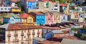 Cerros revelam paisagens pitorescas de Valparaíso, no Chile