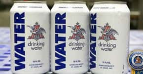 Cervejaria produz água enlatada para vítimas de enchente nos EUA