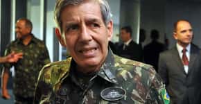 Brasil está à beira do abismo, diz ministro militar de Bolsonaro