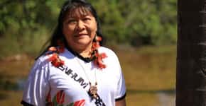 Indígena brasileira eleita deputada federal vence prêmio da ONU