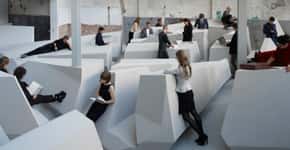 Empresa cria escritório futurista sem mesas e cadeiras
