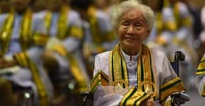 Tailandesa de 91 anos se forma na universidade: ‘Nunca é tarde’
