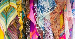 Bazar beneficente vende lenços com 60% de desconto