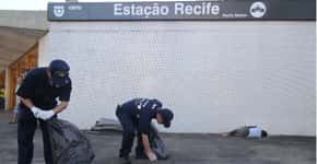 Militares japoneses realizam ação de limpeza no Recife