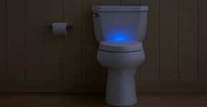 Assento sanitário inteligente dispara bom ar automaticamente