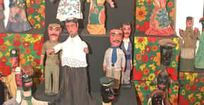 Oficina de confecção de bonecos folclóricos no Museu da Língua Portuguesa