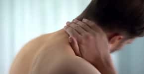 Homem sofre AVC após estalar o pescoço e romper artéria