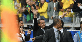 Dimenstein: vídeo mostra vexame de Jair Bolsonaro no Mineirão