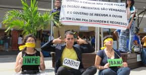 Jovens protestam contra desmonte da política ambiental de Bolsonaro