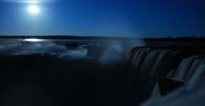Lado argentino das Cataratas do Iguaçu tem passeio sob à lua cheia