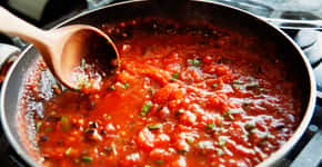 Aprenda a fazer molho de tomate fake